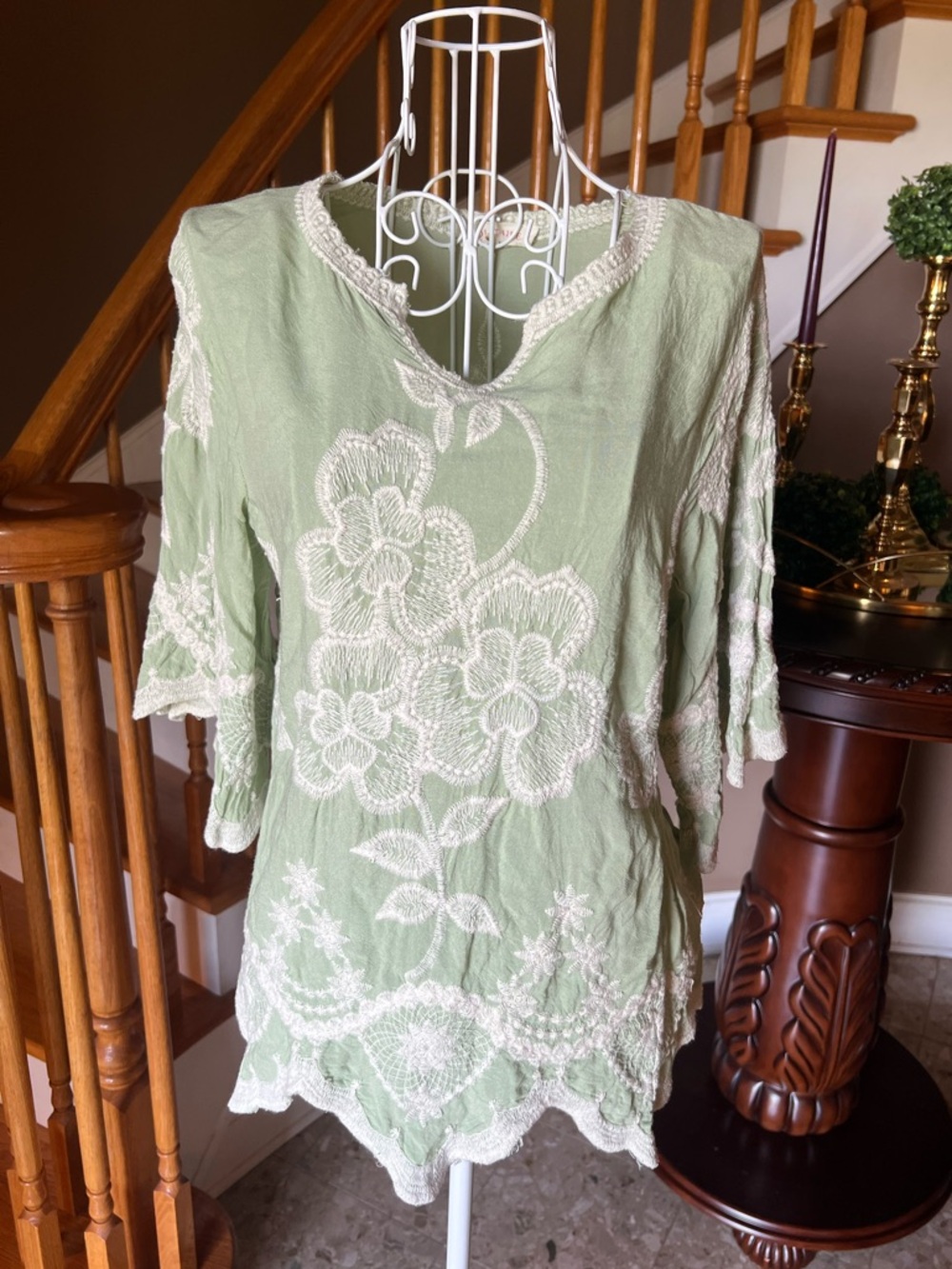 Solitaire Anthropologie Embroidered Sage Green Romantic Boho Western Top Sz S